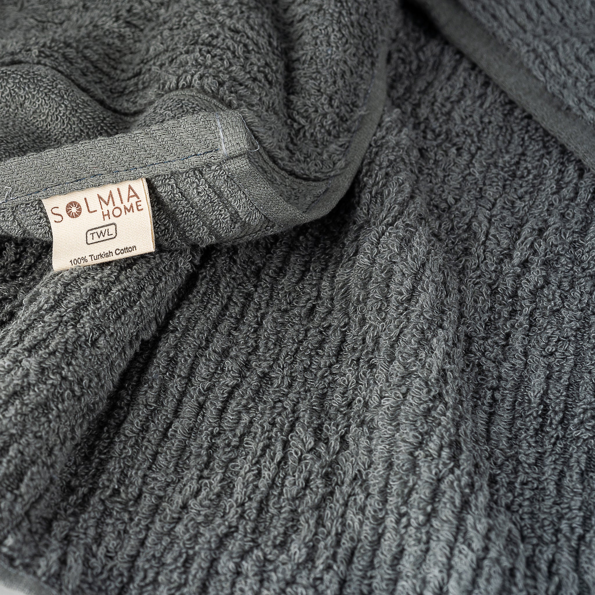 Aura Bath & Hand Towel Set